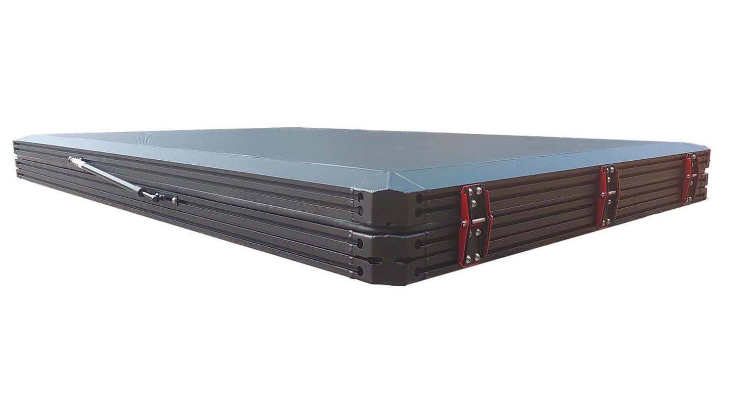 The Bush Company LX27 Clamshell Rooftop Tent