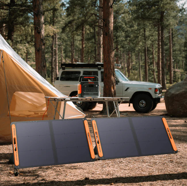 Jackery Explorer 1000 V2 1070Wh SolarSaga Bundle (200W Panel)