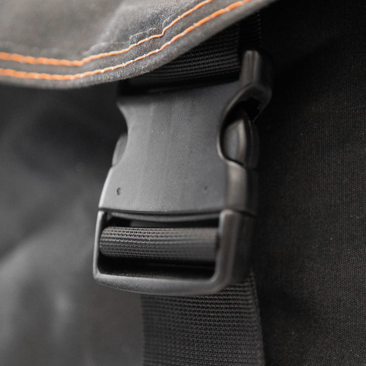 23Zero Dirty Gear Bag (Fits Up To 35″ Tire)