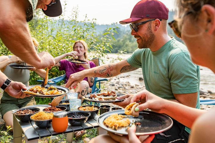 GSI Pioneer Enamelware 4 Person Table Set